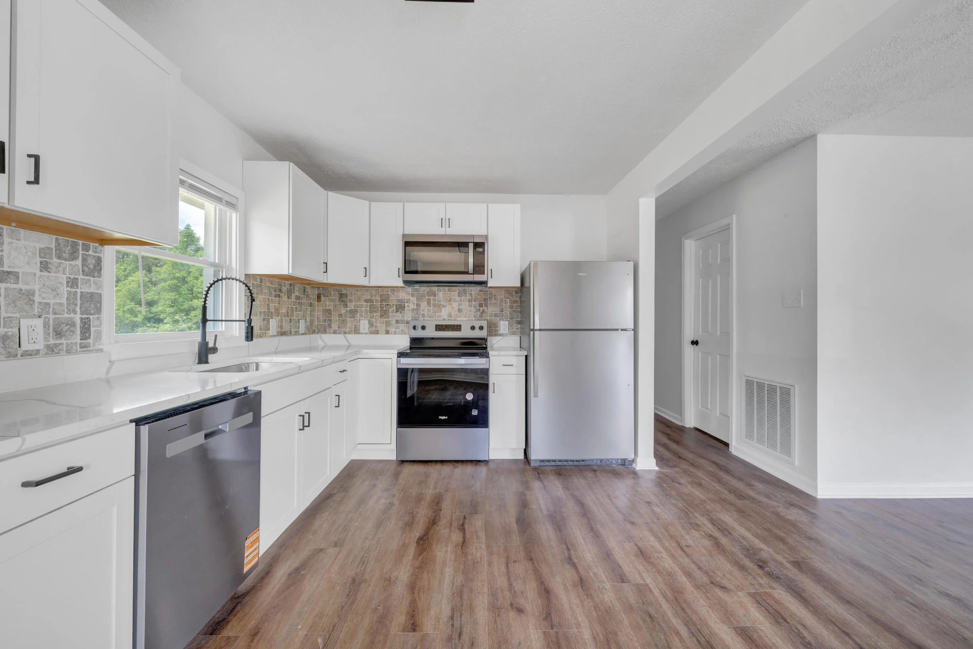 1485 Carver RD - Photo 9