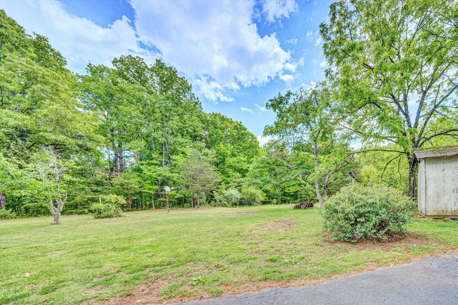7080 OAK LEVEL RD - Photo 25