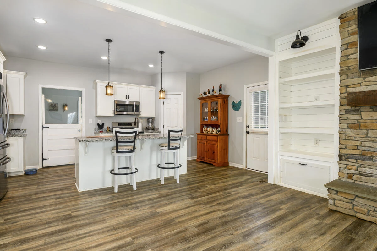 1169 Mountain Creek LN - Photo 20