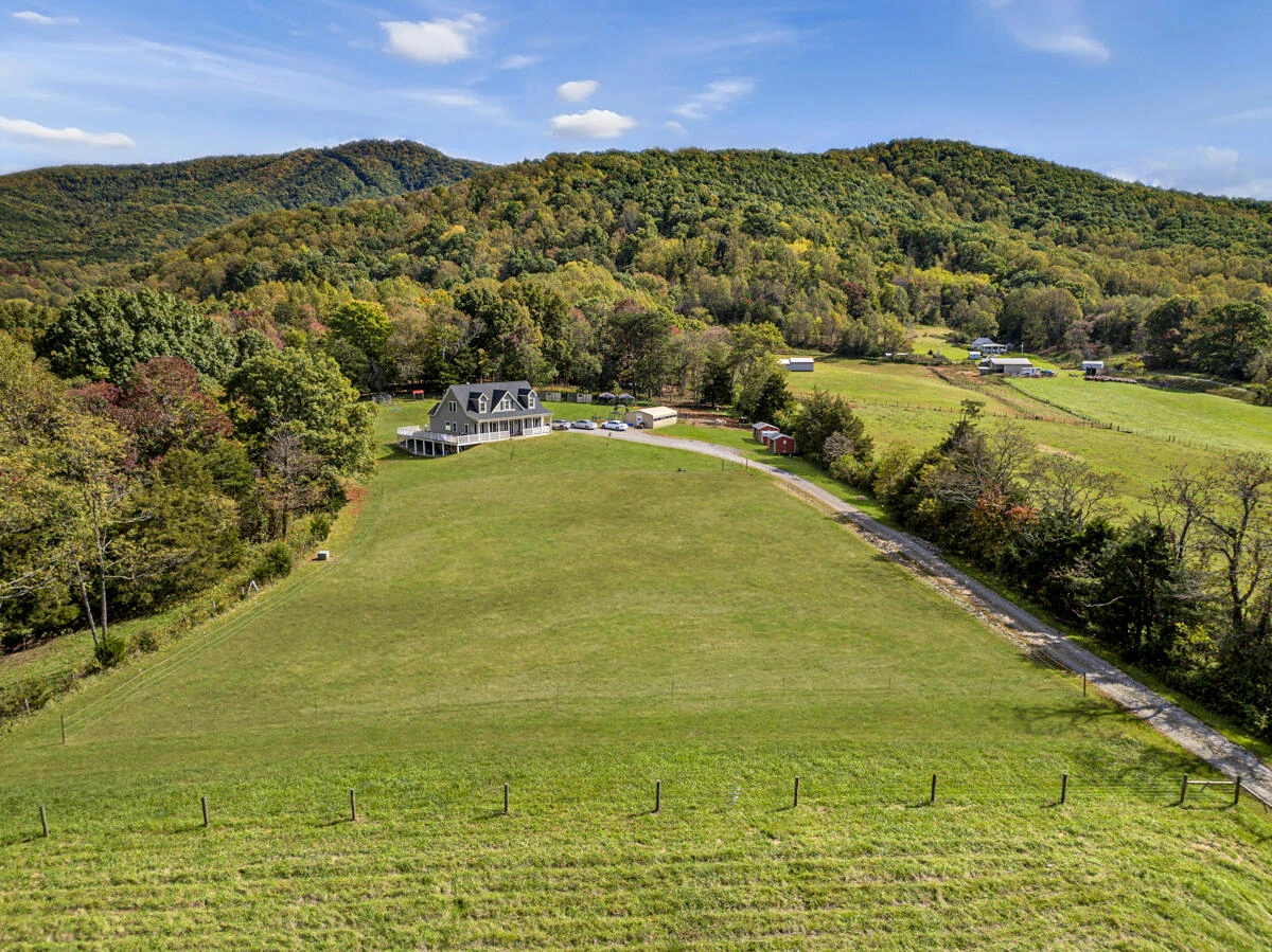 1169 Mountain Creek LN - Photo 52