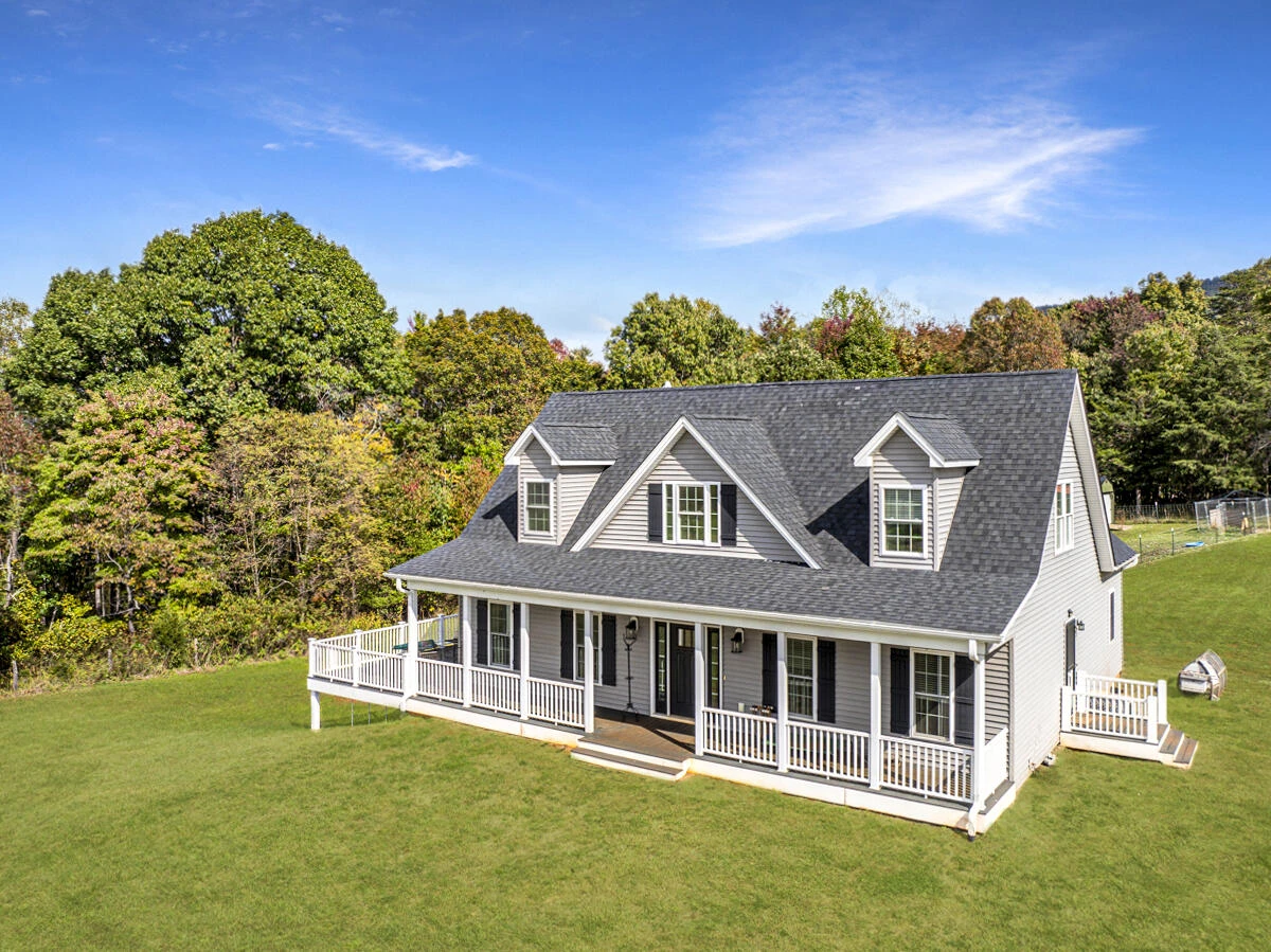1169 Mountain Creek LN - Photo 8