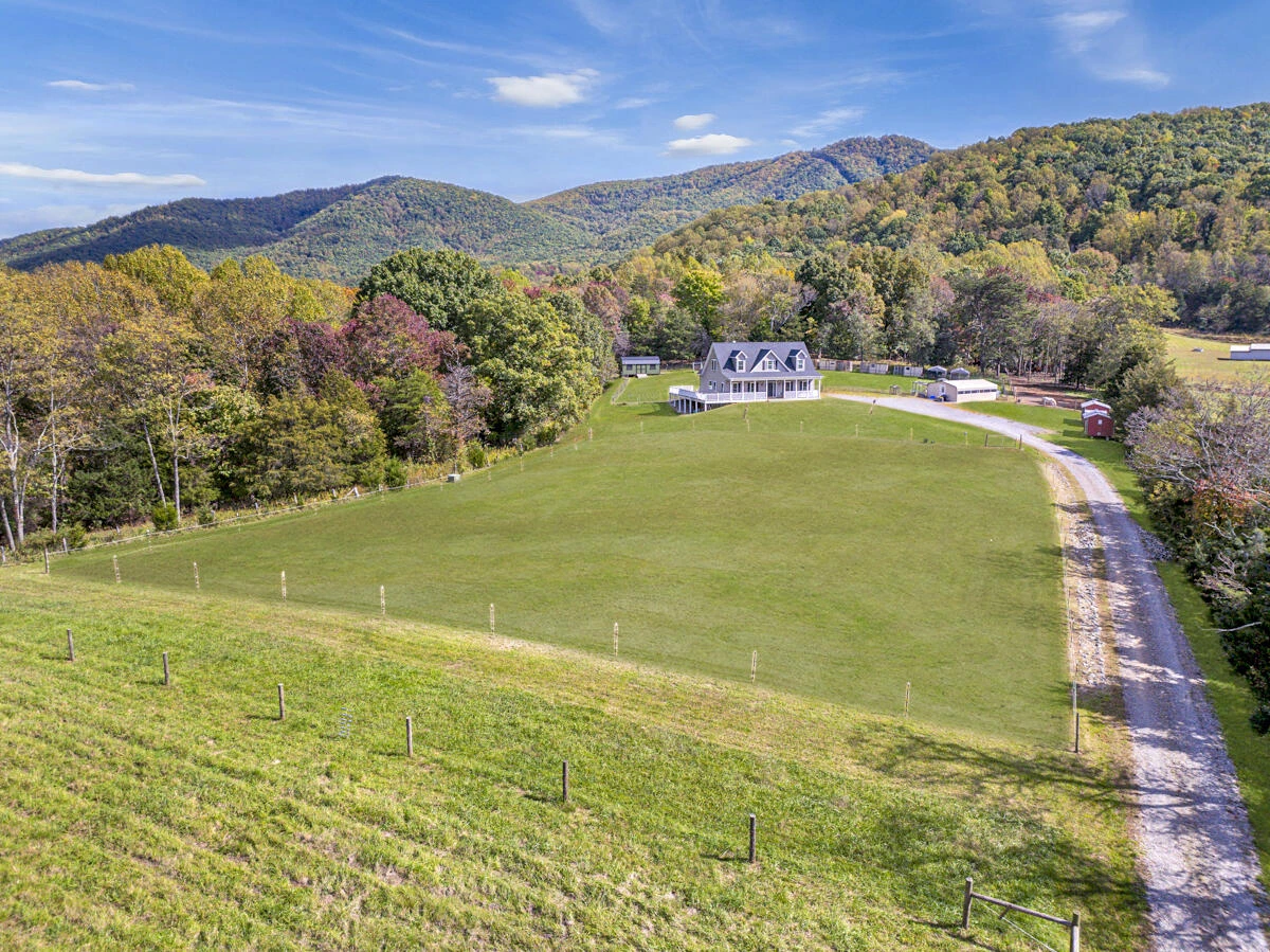 1169 Mountain Creek LN - Photo 53