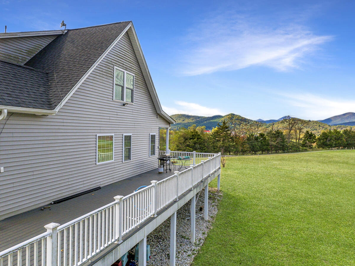 1169 Mountain Creek LN - Photo 11