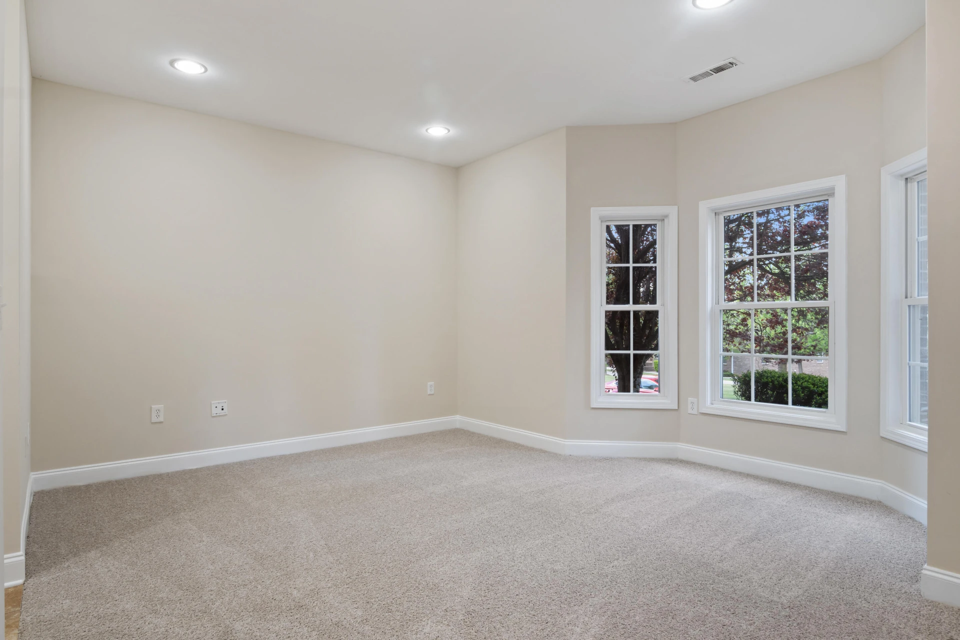 135 Phoenix BLVD - Photo 7
