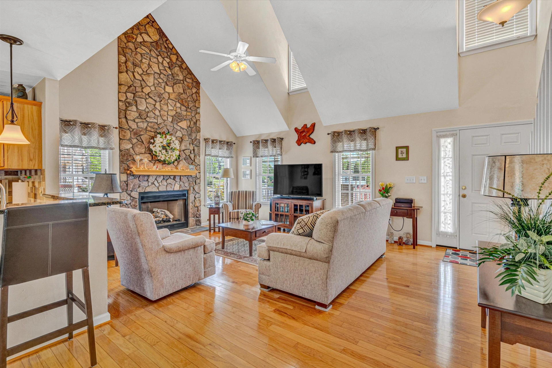 1304 Virginia Ridge DR - Photo 11