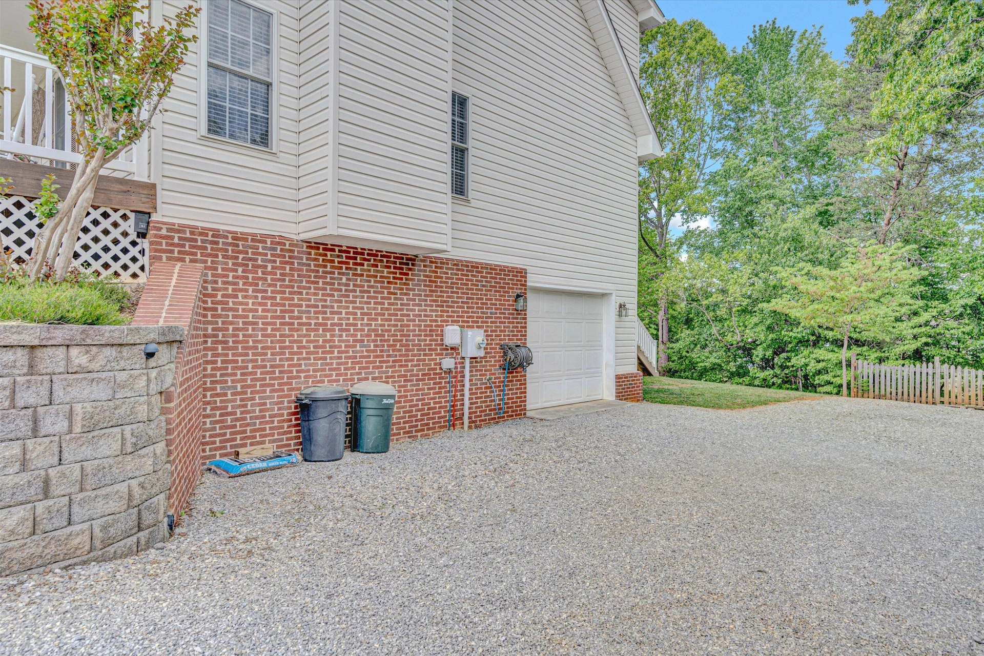 1304 Virginia Ridge DR - Photo 4