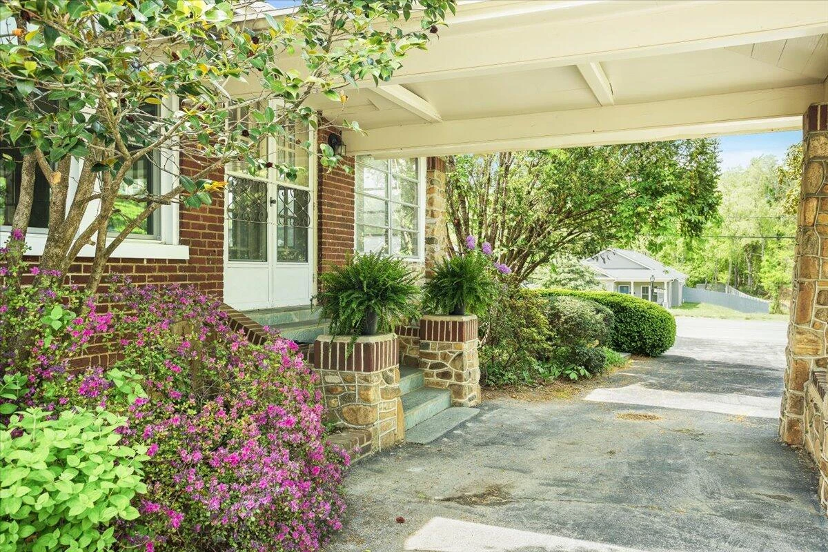 5817 Viewpoint AVE - Photo 5