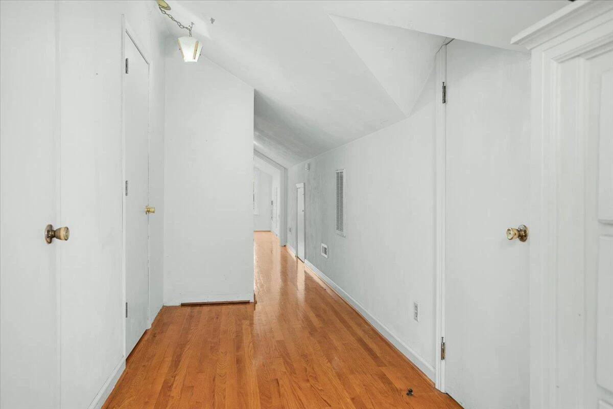 5817 Viewpoint AVE - Photo 38