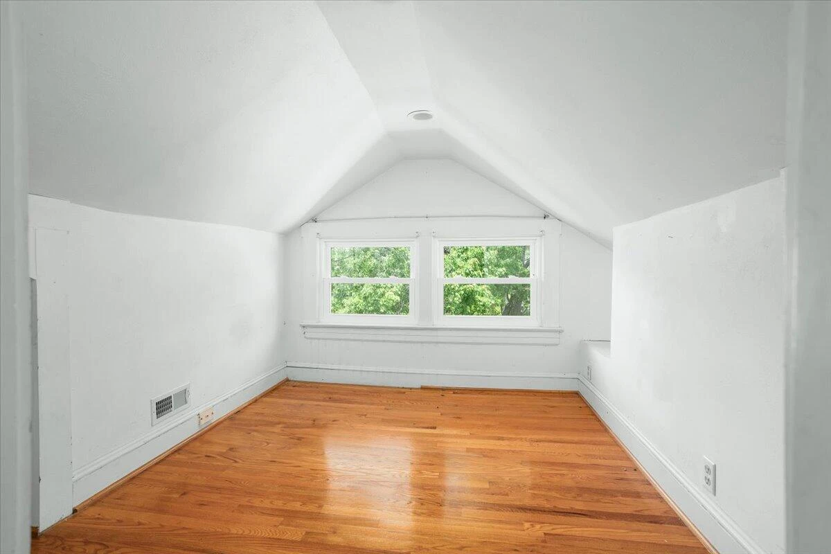5817 Viewpoint AVE - Photo 39