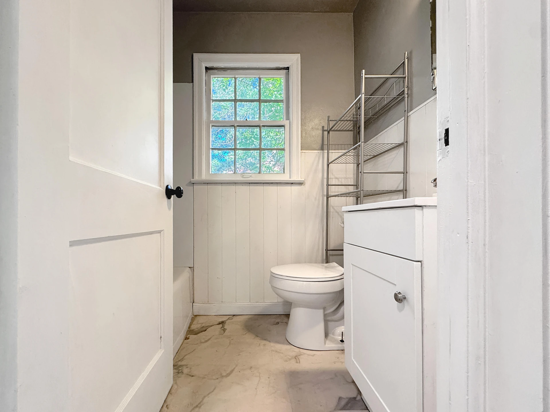 817 Hanover AVE - Photo 10