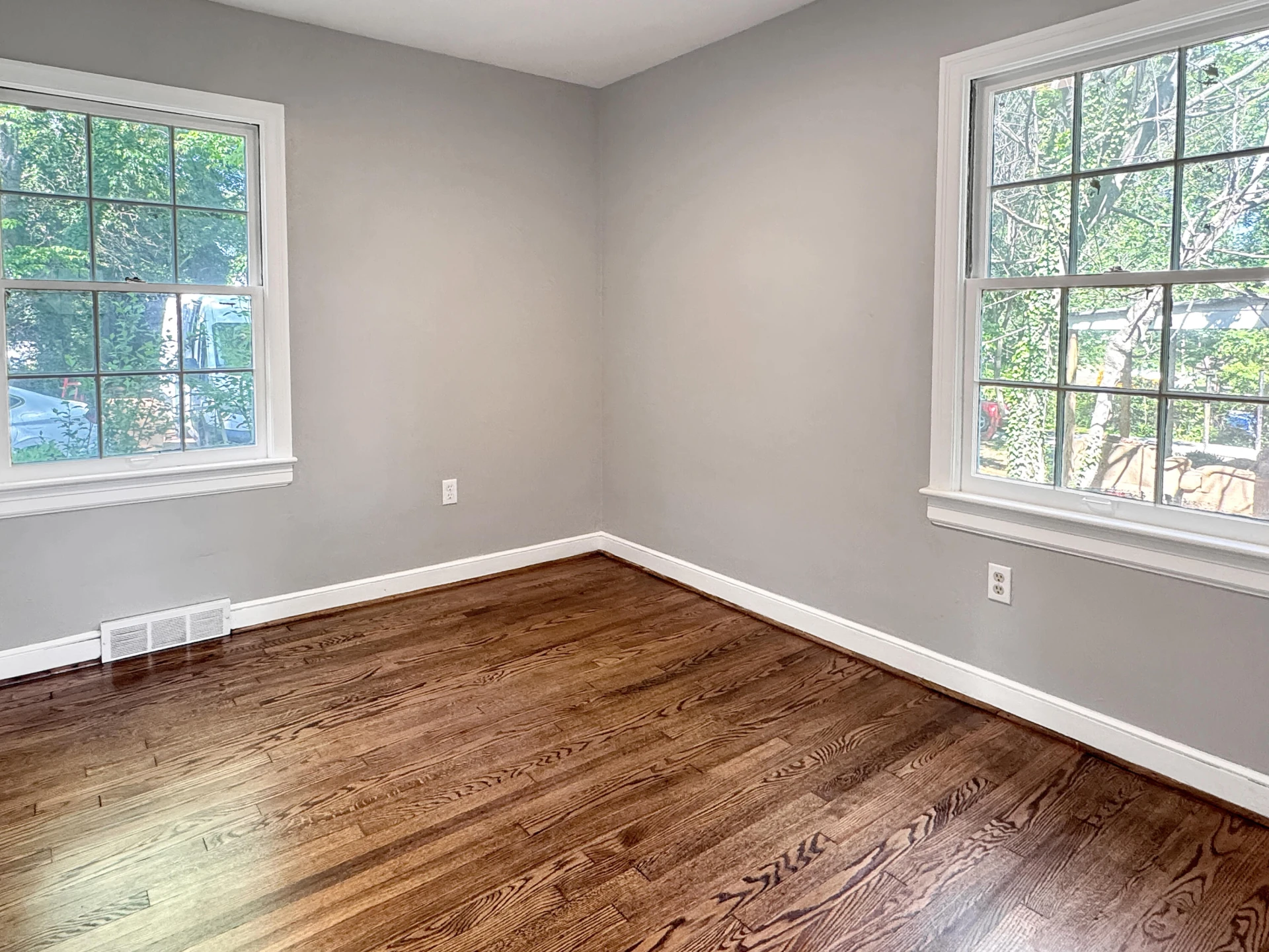817 Hanover AVE - Photo 7