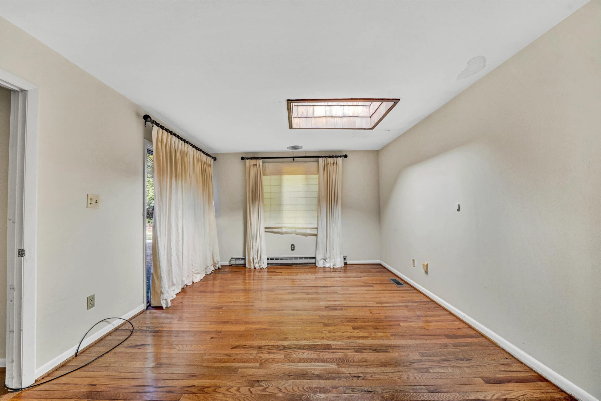 2350 Ross LN - Photo 14