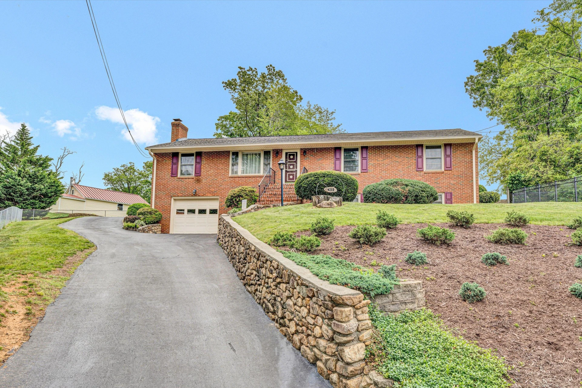 459 Nellie CIR