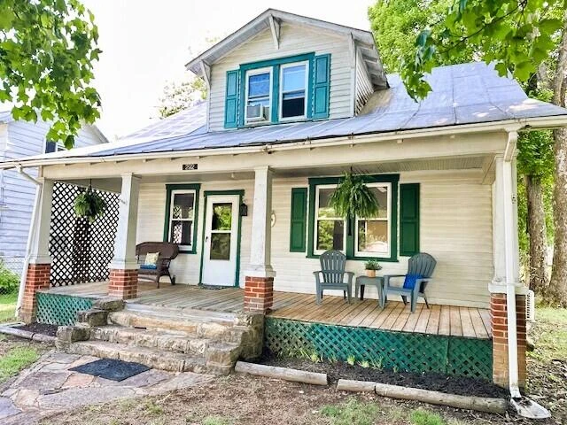 292 Holcombe AVE - Photo 2