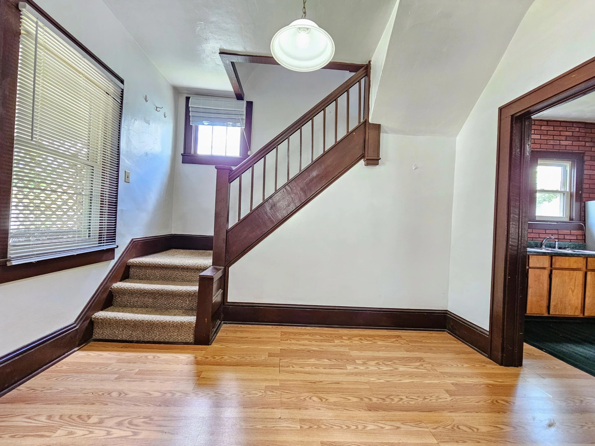 292 Holcombe AVE - Photo 5