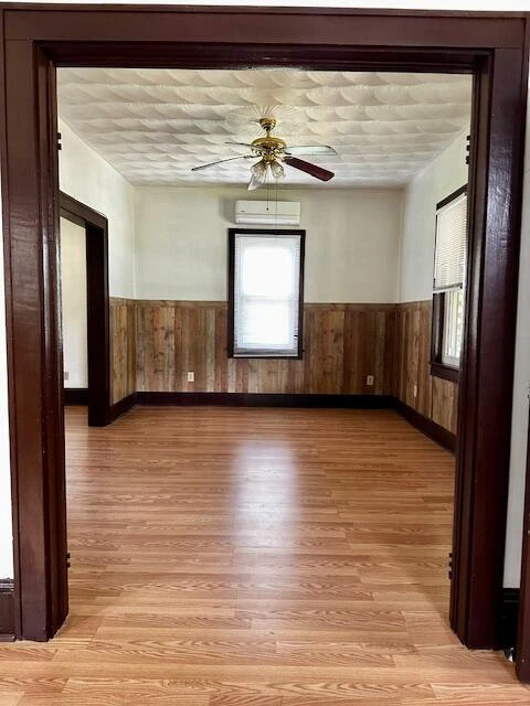292 Holcombe AVE - Photo 6
