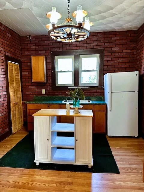292 Holcombe AVE - Photo 9