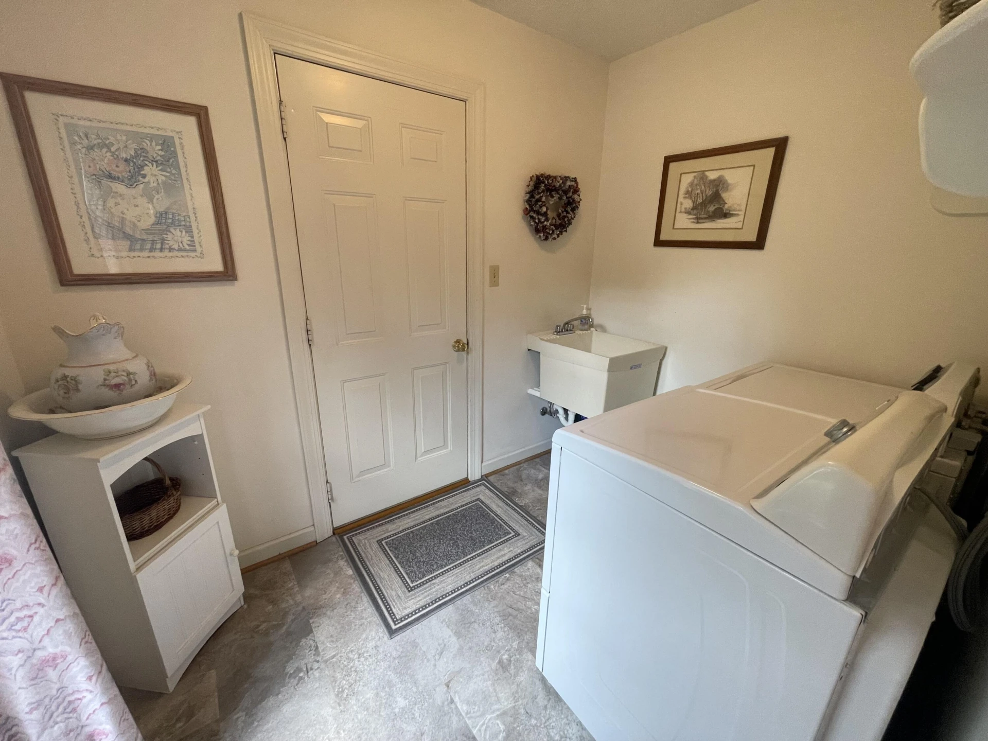 1394 Jefferson TER - Photo 20