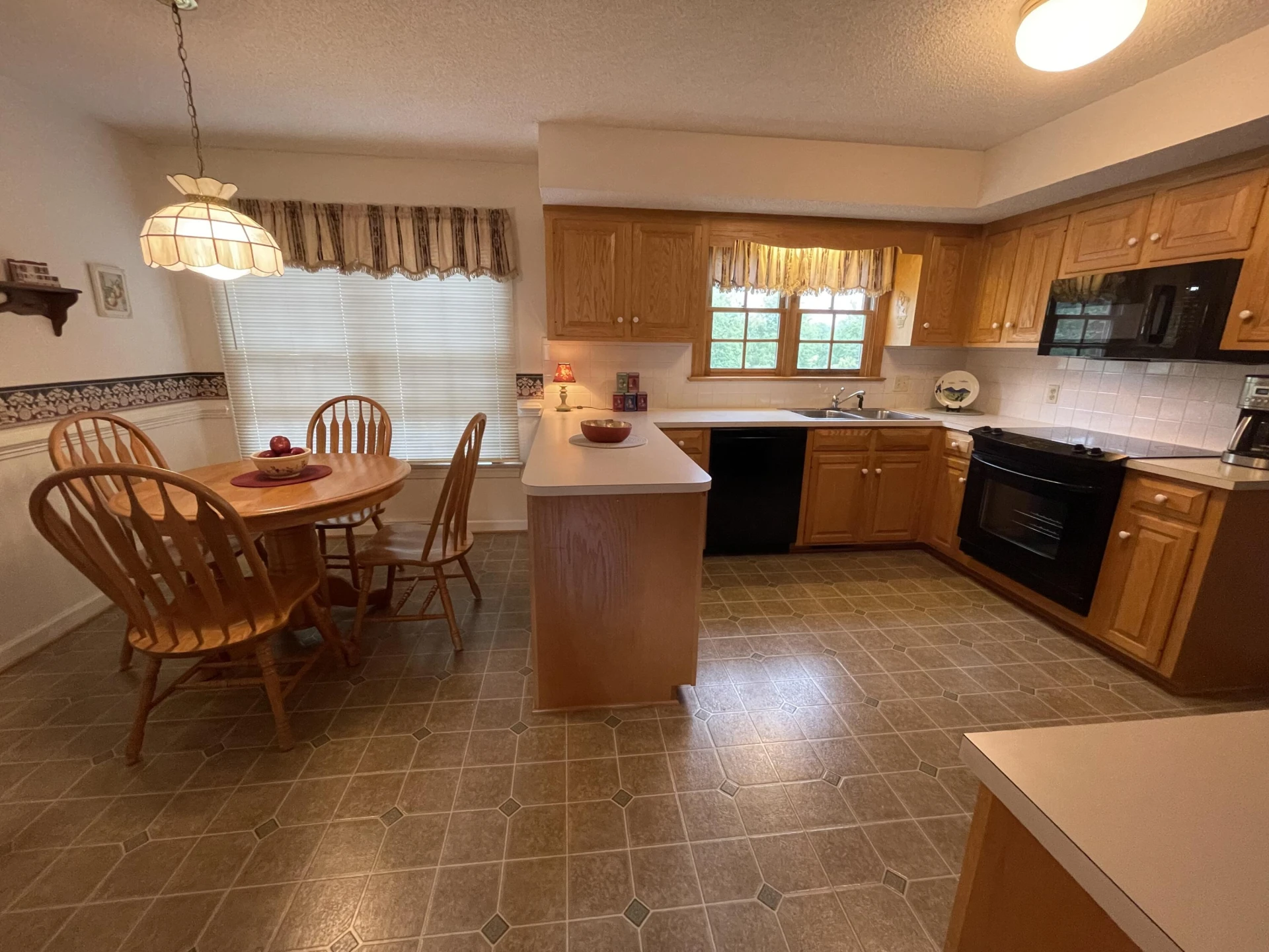 1394 Jefferson TER - Photo 23