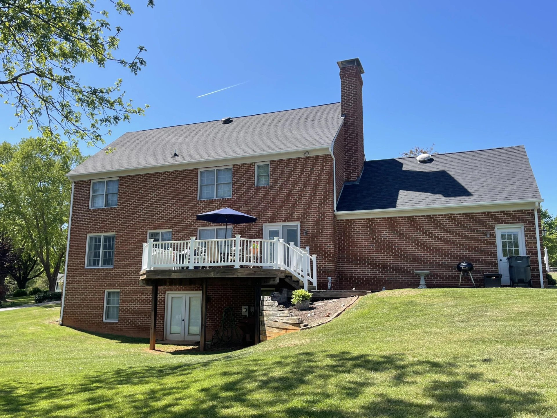 1394 Jefferson TER - Photo 11