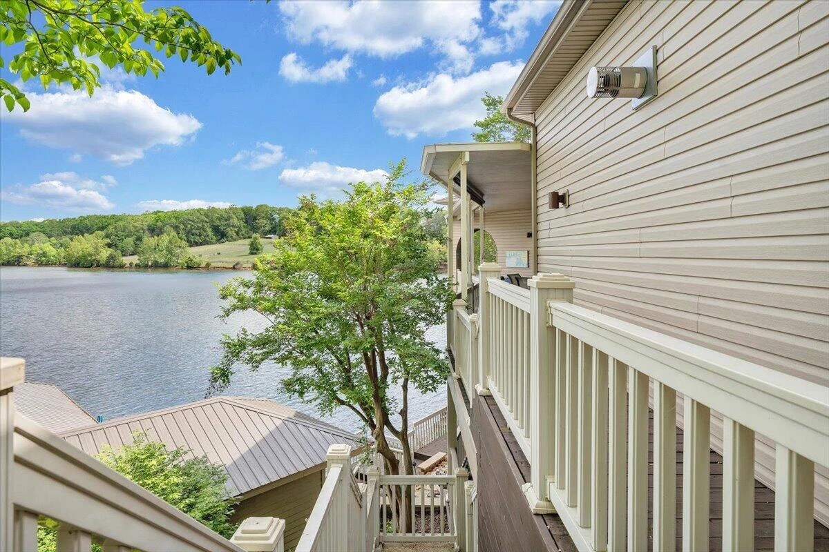 389 Blue Lake RD - Photo 107