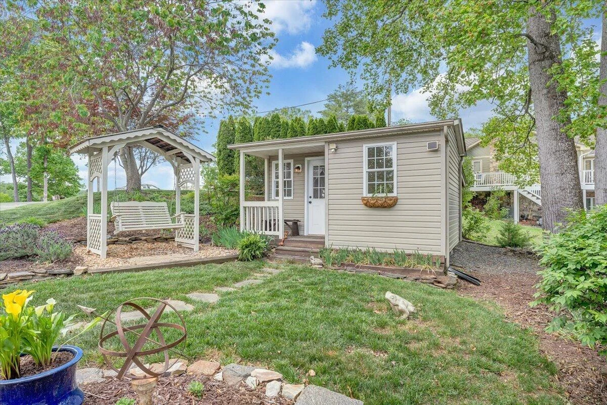 389 Blue Lake RD - Photo 113