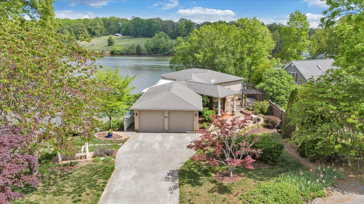 389 Blue Lake RD - Photo 120