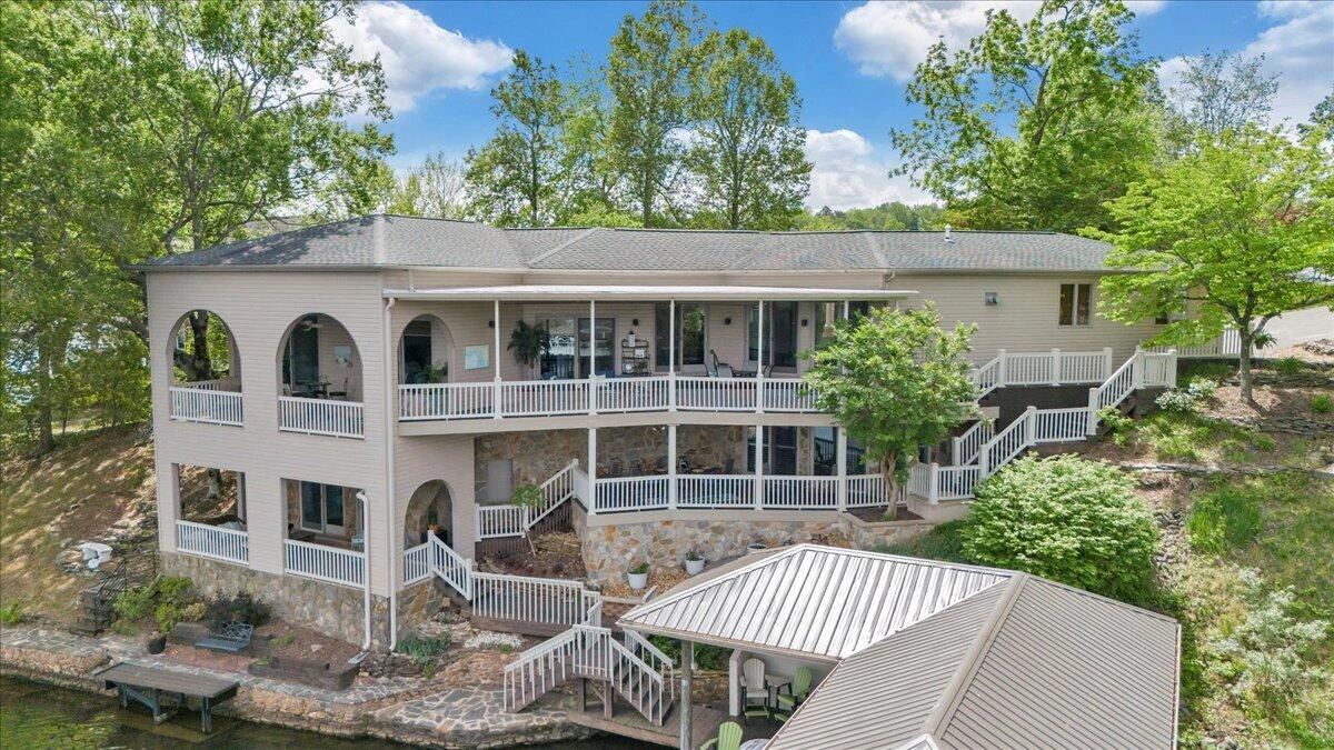389 Blue Lake RD - Photo 130
