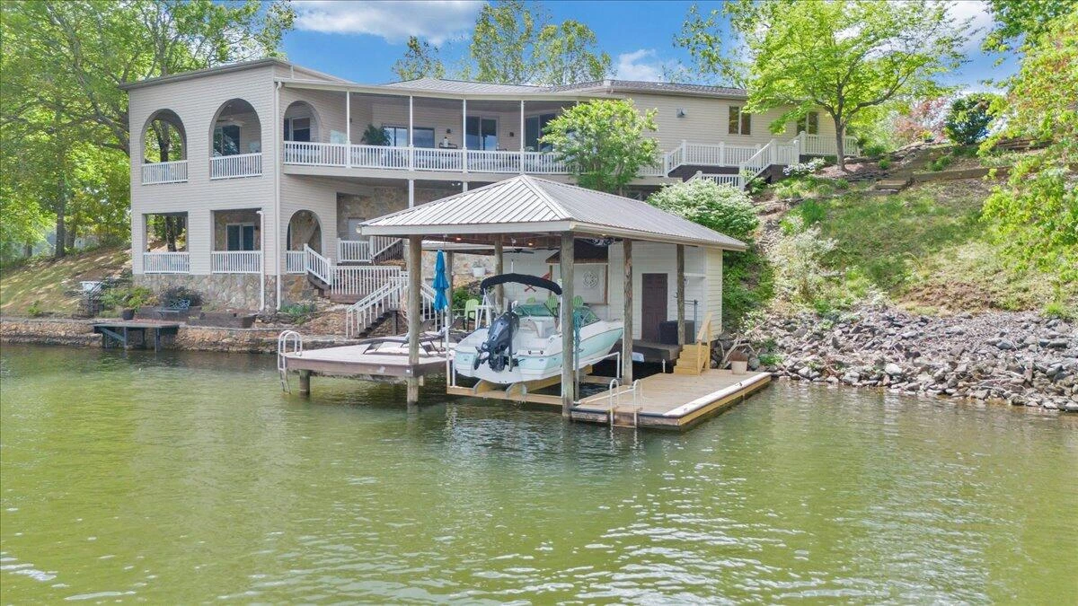 389 Blue Lake RD - Photo 131