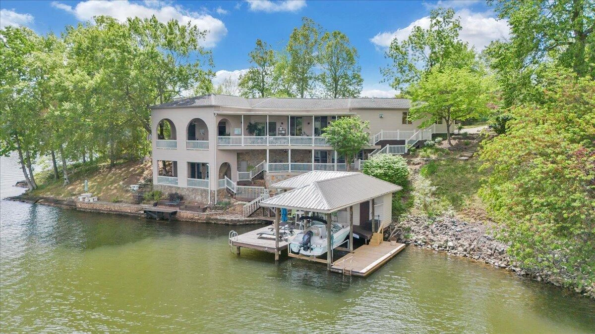 389 Blue Lake RD - Photo 132