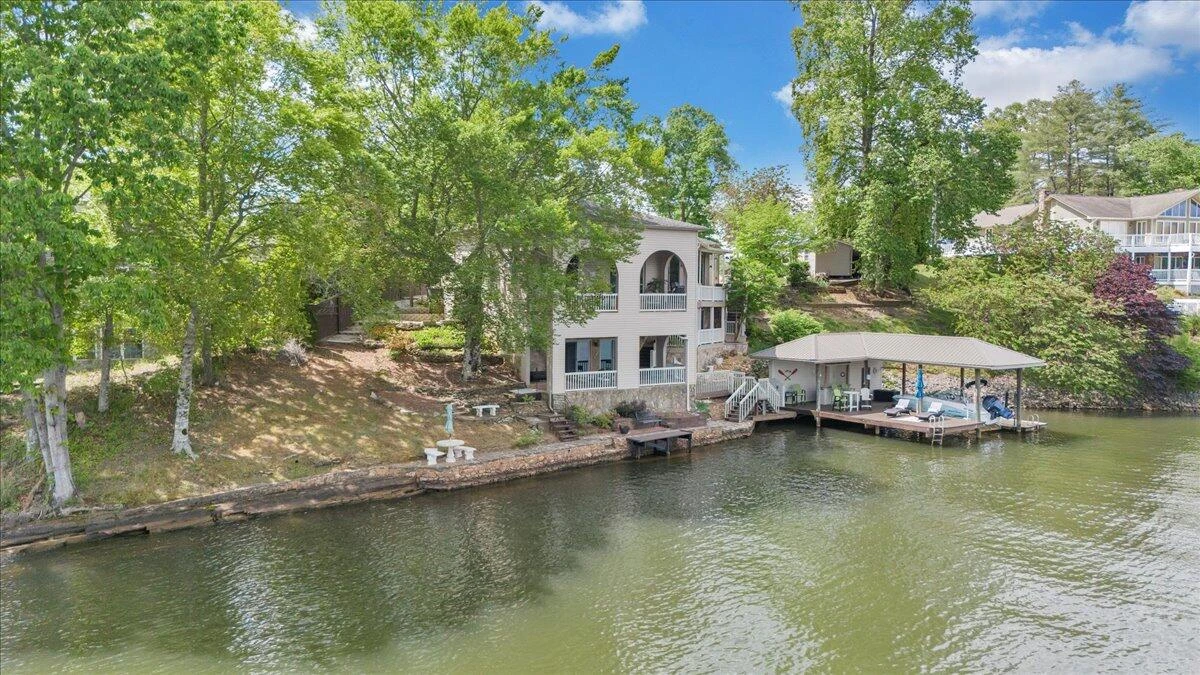 389 Blue Lake RD - Photo 138