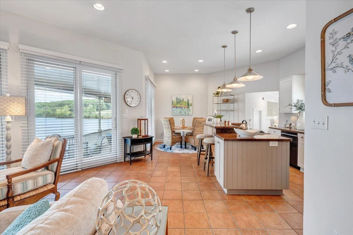 389 Blue Lake RD - Photo 25