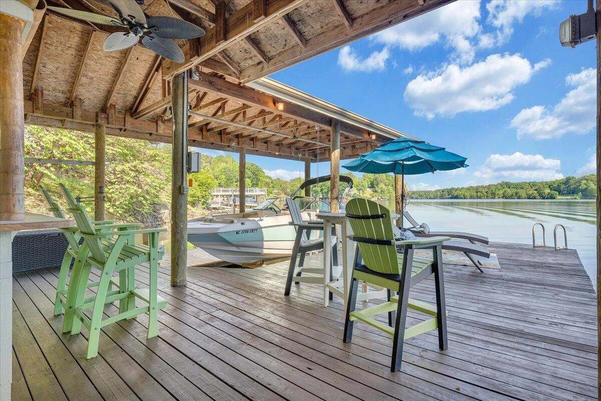 389 Blue Lake RD - Photo 10