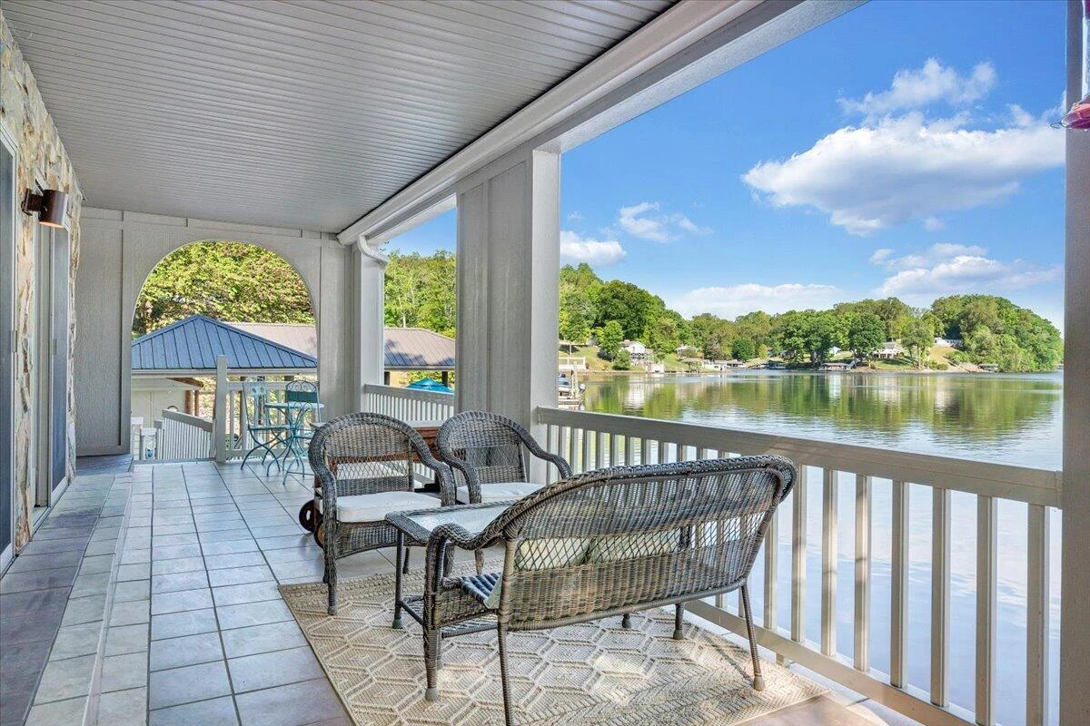 389 Blue Lake RD - Photo 71