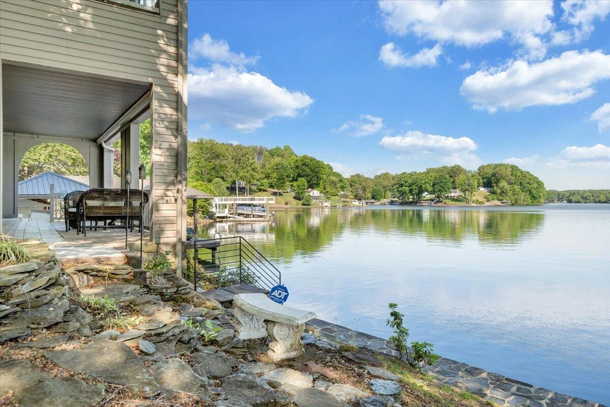 389 Blue Lake RD - Photo 73