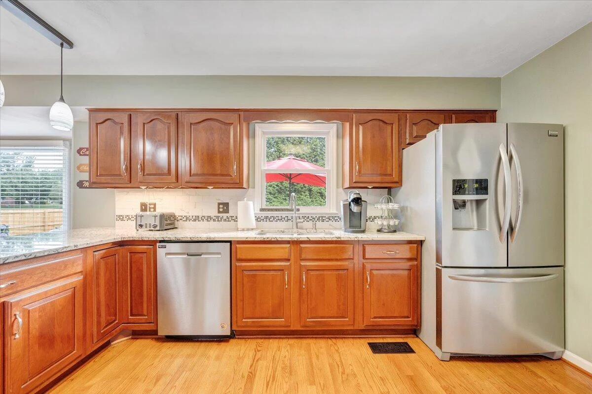547 Highland  DR - Photo 22