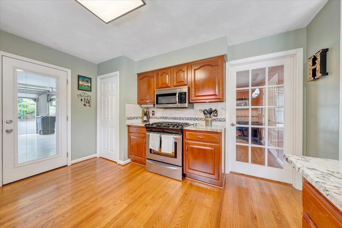 547 Highland  DR - Photo 24