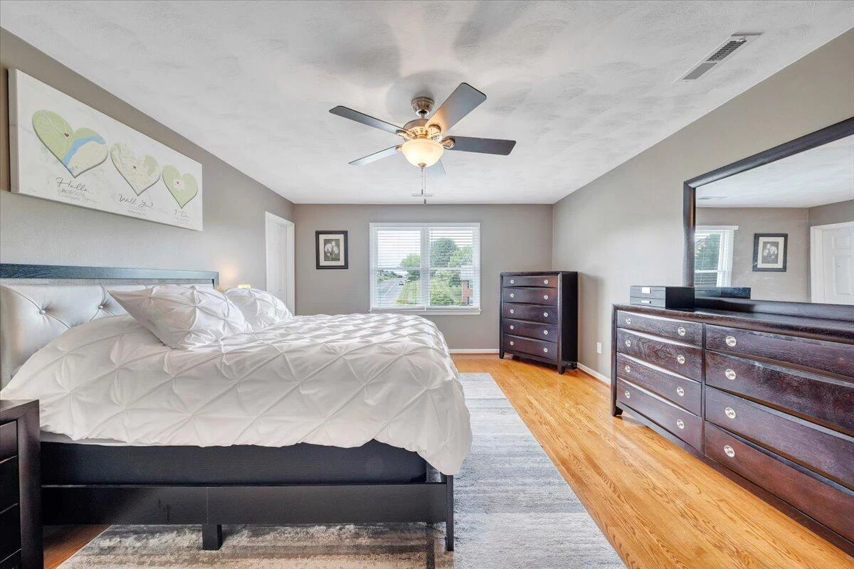 547 Highland  DR - Photo 36