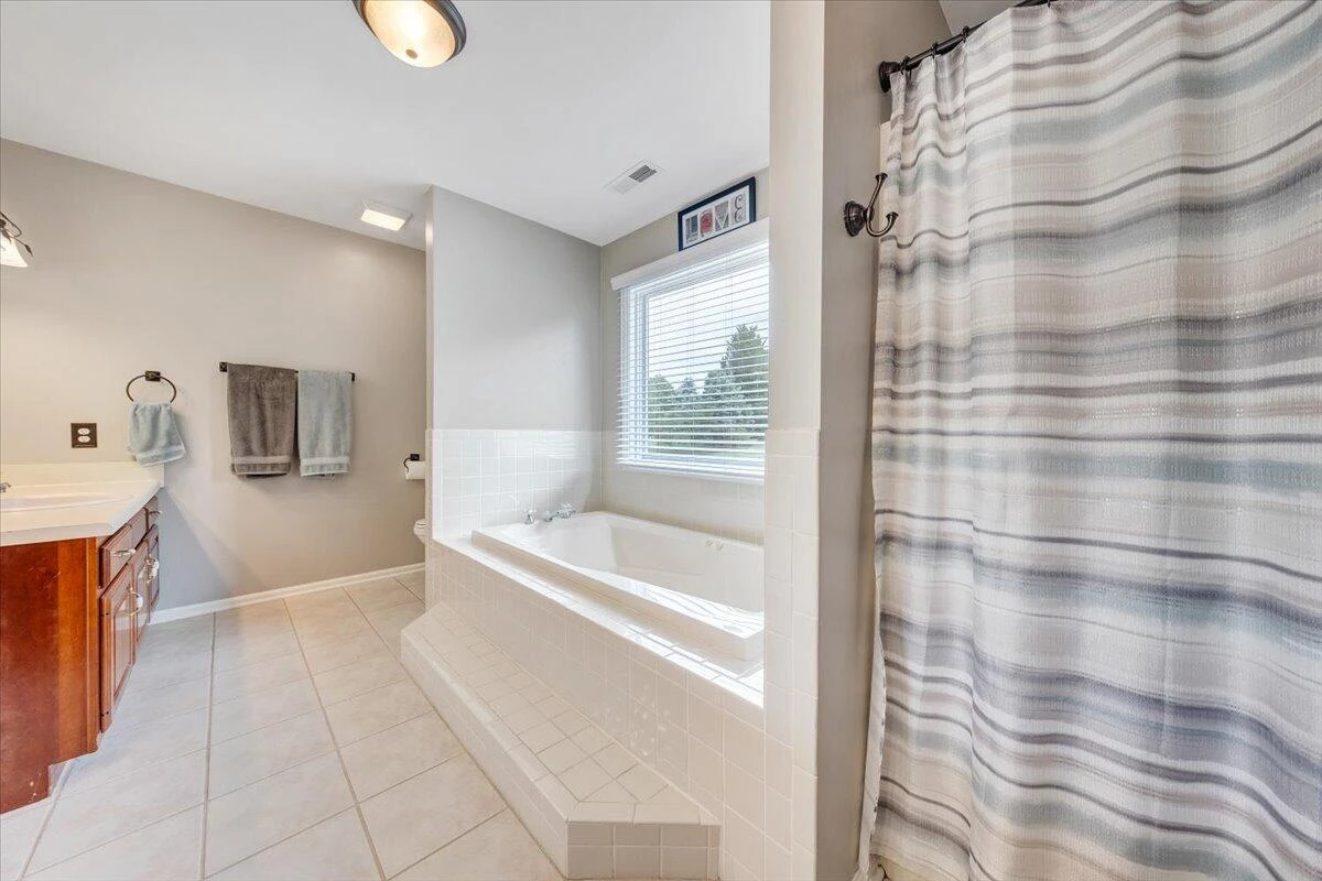 547 Highland  DR - Photo 44