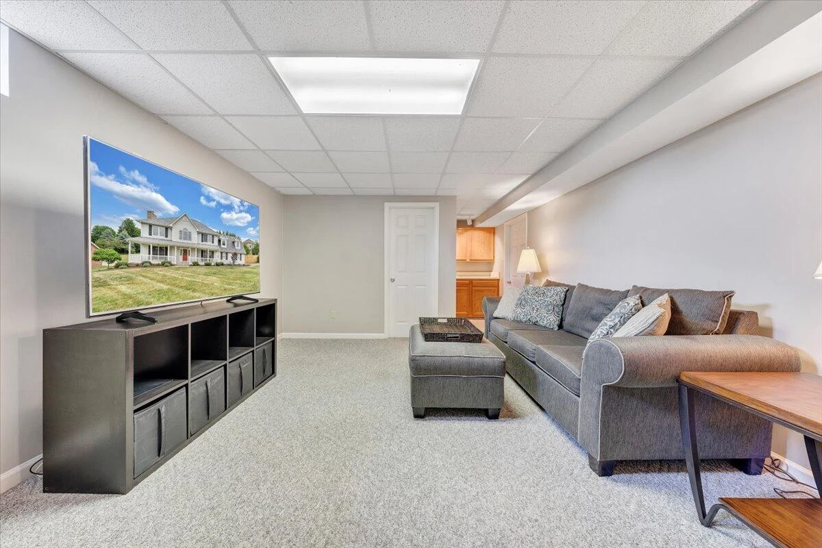 547 Highland  DR - Photo 45