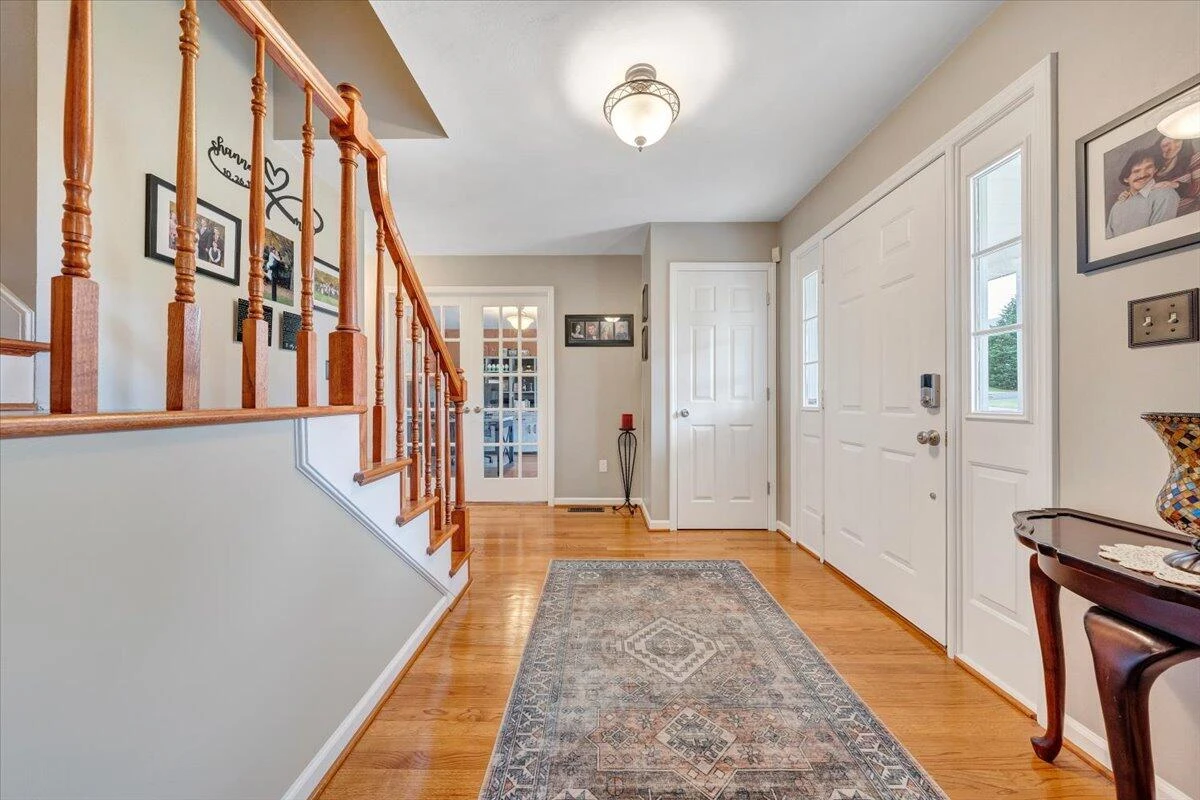 547 Highland  DR - Photo 5