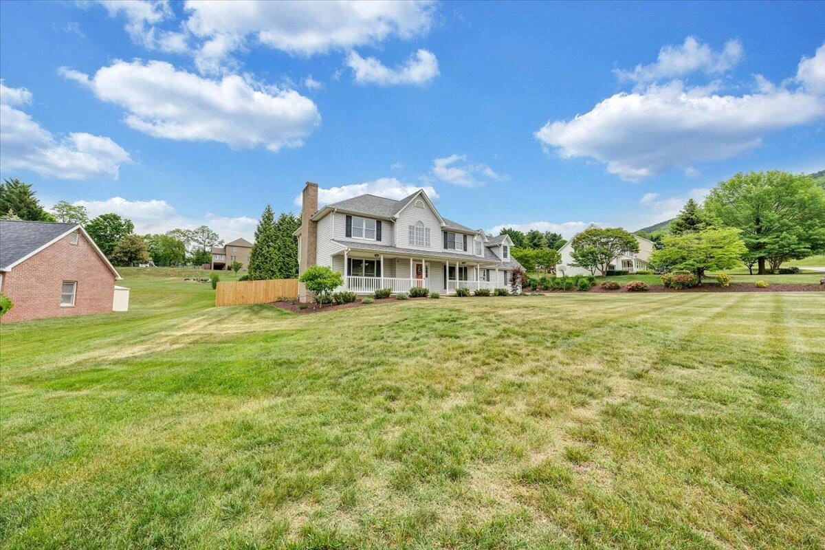547 Highland  DR - Photo 68