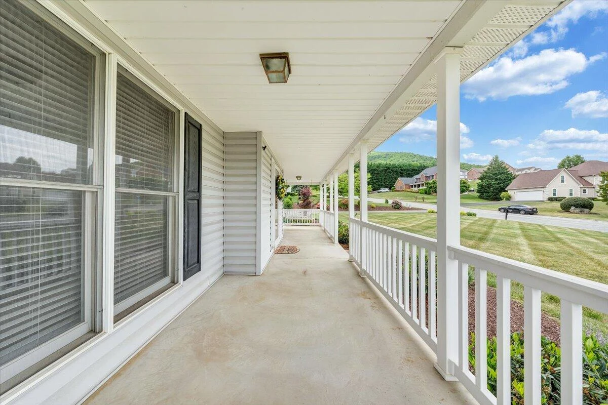 547 Highland  DR - Photo 71