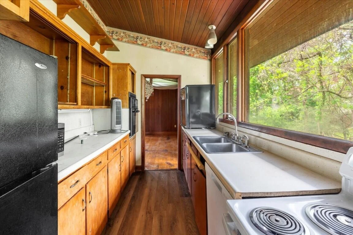 1817 English Forest RD - Photo 17