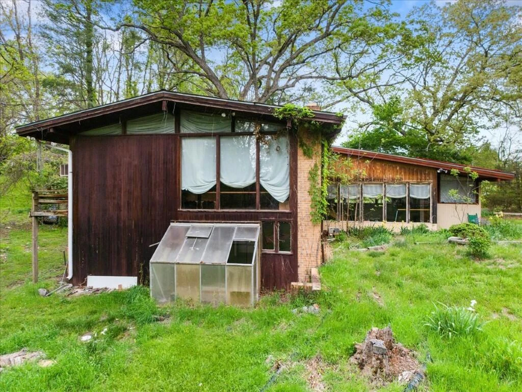 1817 English Forest RD - Photo 2