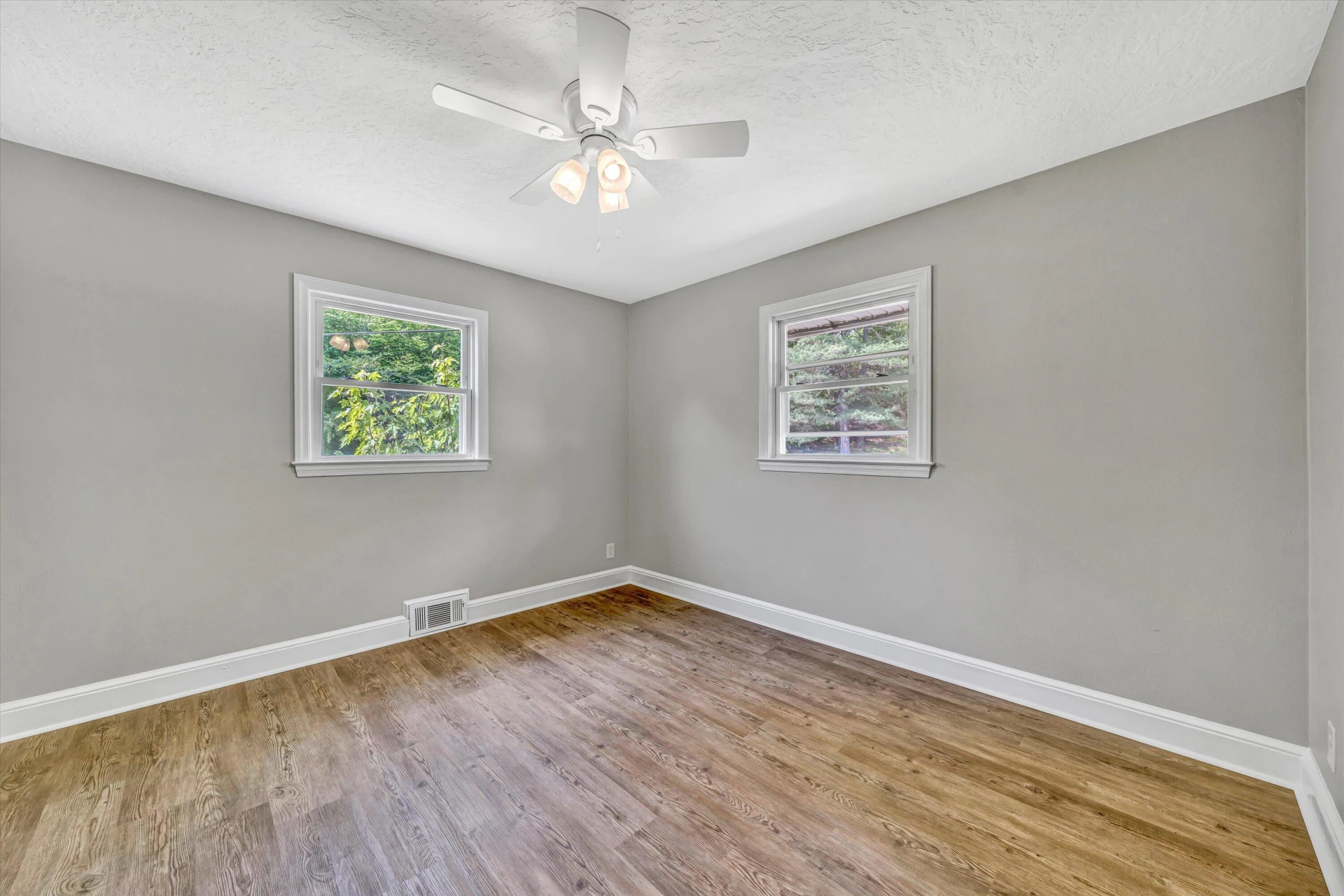 150 Woodland DR - Photo 18