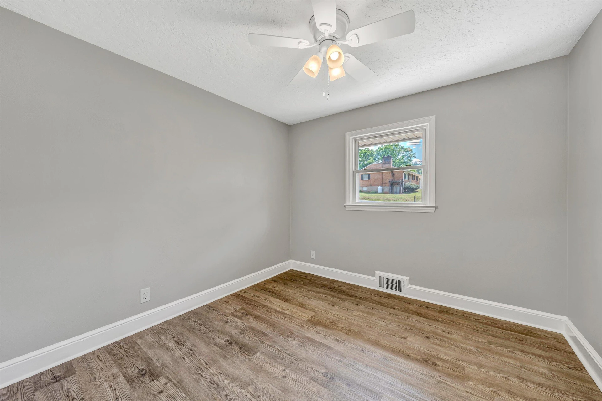 150 Woodland DR - Photo 20