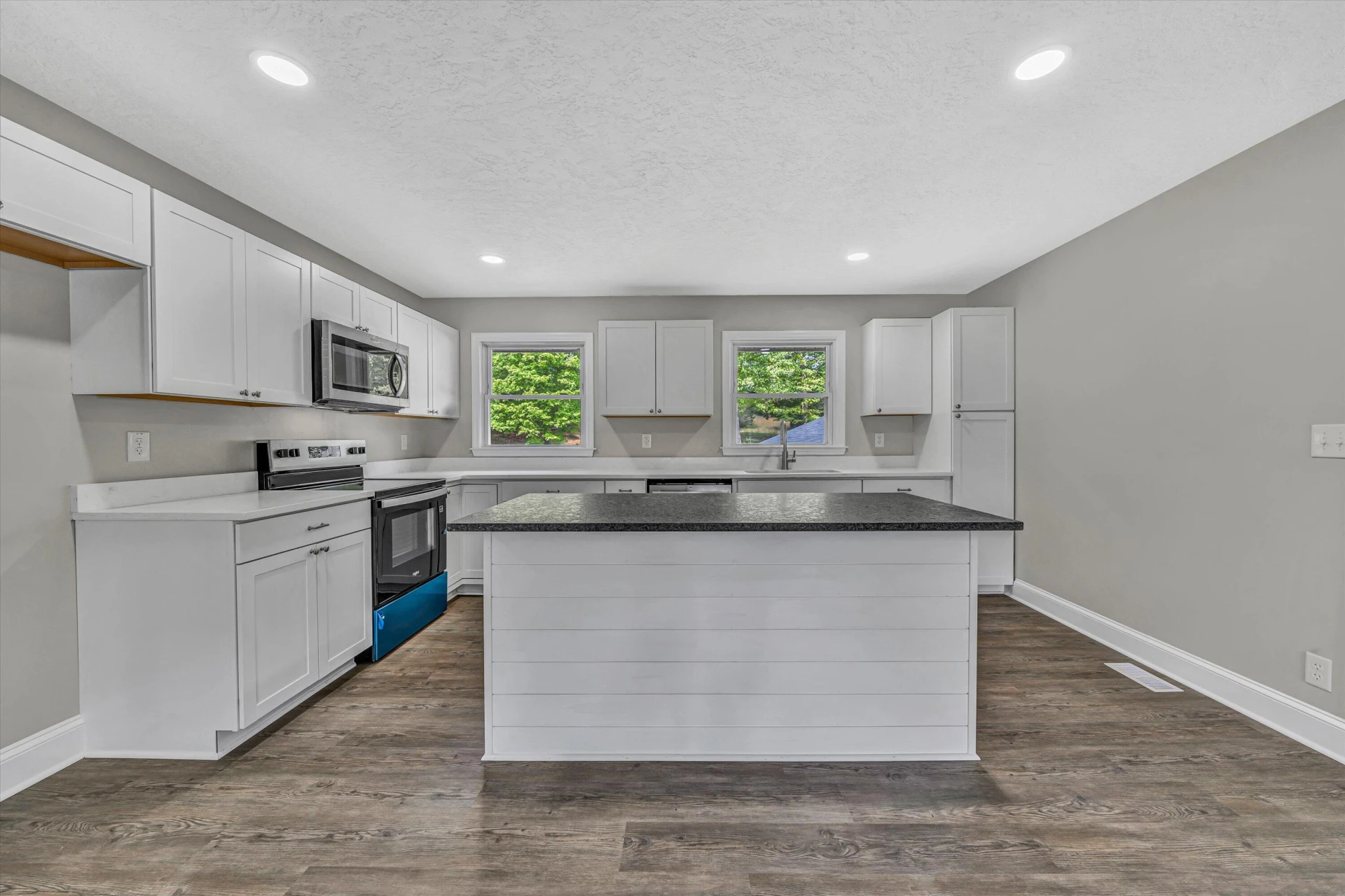 150 Woodland DR - Photo 7