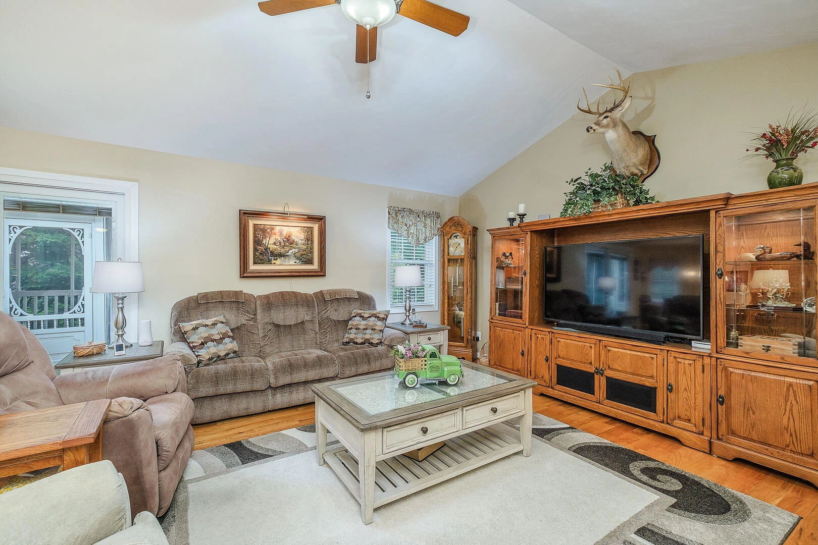 151 Andrew DR - Photo 14