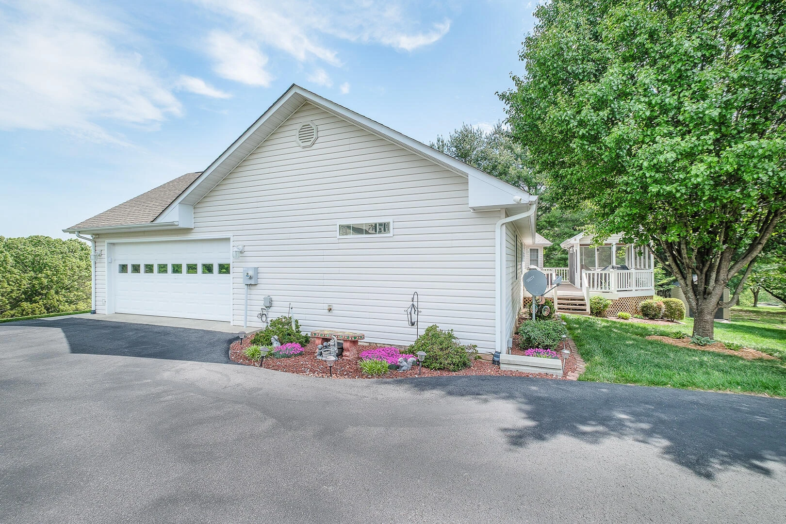 151 Andrew DR - Photo 36